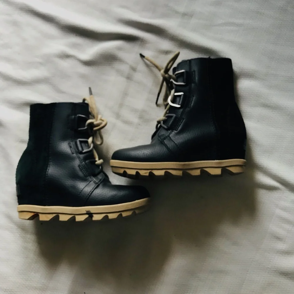 Sorel Kids Black Leather Boots